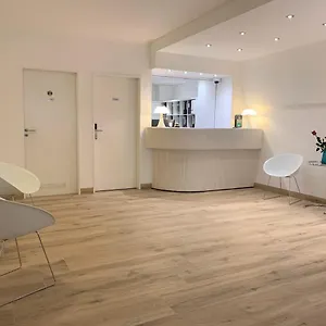 Francais Otel
